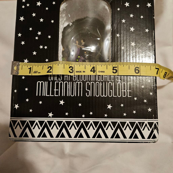 Only at Bloomingdale's 2000 Millennium New Years Snowglobe New Rare - Picture 14 of 14